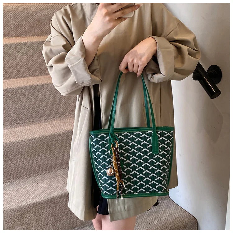 Ladies Tote Bags In Premium Leather, Fashionable Handbag Elegant Classic Style By Famous Brand Designer For Women