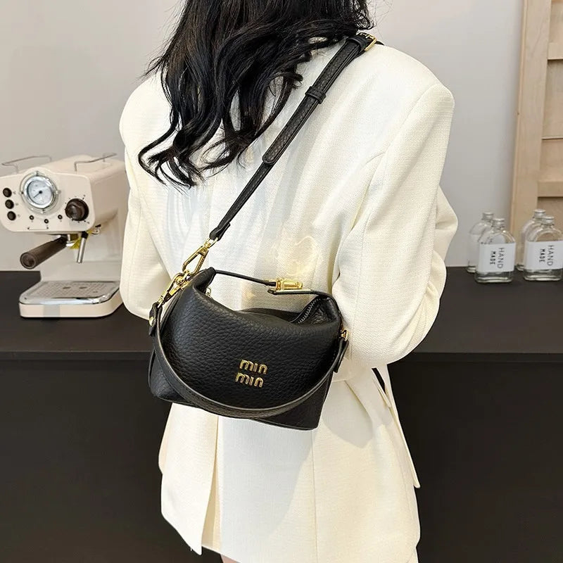 Elegant Minimalist Leather Shopper Bag For Women Featuring Large Capacity And Trendy Casual Crossbody