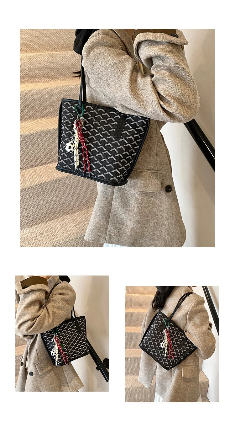 Ladies Tote Bags In Premium Leather, Fashionable Handbag Elegant Classic Style By Famous Brand Designer For Women