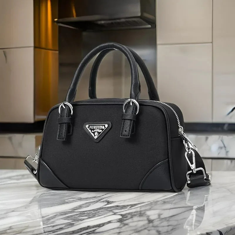 Fashionable Women's Tote Bag in Premium Leather by Famous Designer Luxury Brand Popular Classic Elegant Ladies