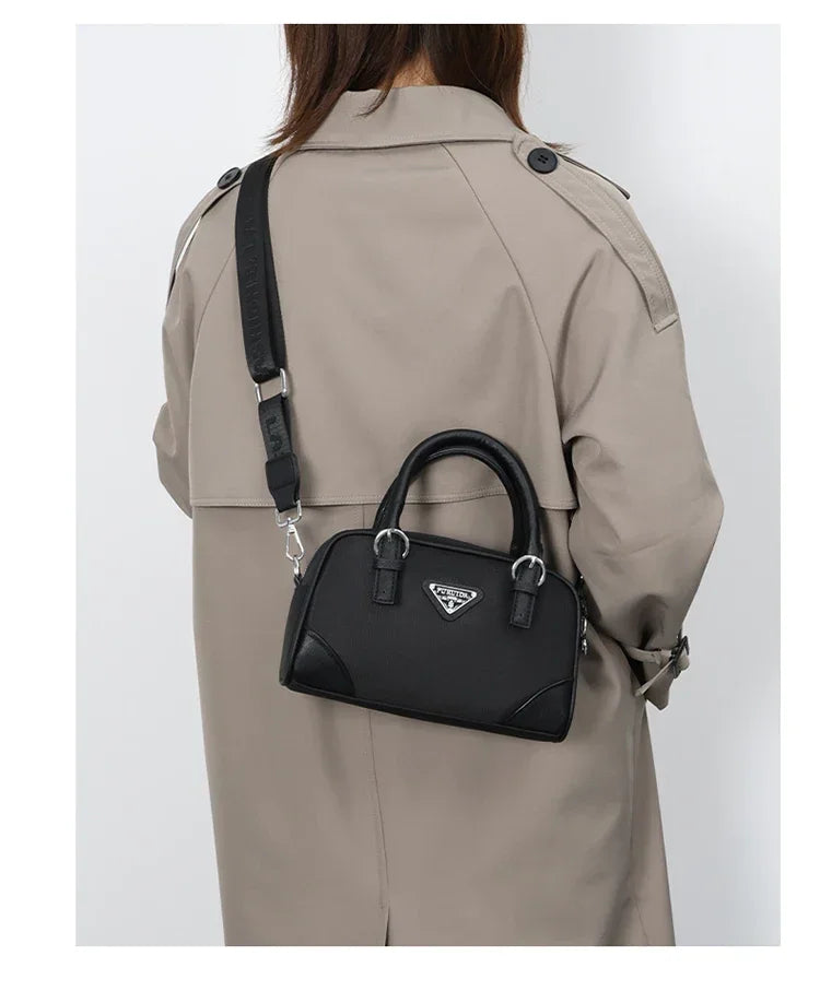 Fashionable Women's Tote Bag in Premium Leather by Famous Designer Luxury Brand Popular Classic Elegant Ladies