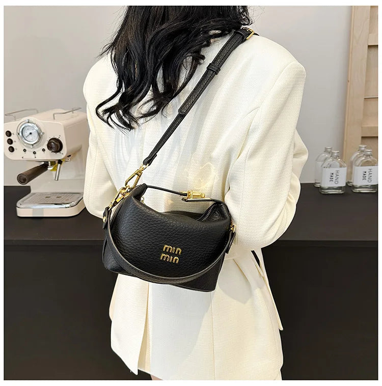 Elegant Minimalist Leather Shopper Bag For Women Featuring Large Capacity And Trendy Casual Crossbody