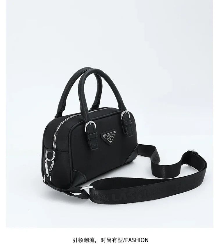 Fashionable Women's Tote Bag in Premium Leather by Famous Designer Luxury Brand Popular Classic Elegant Ladies