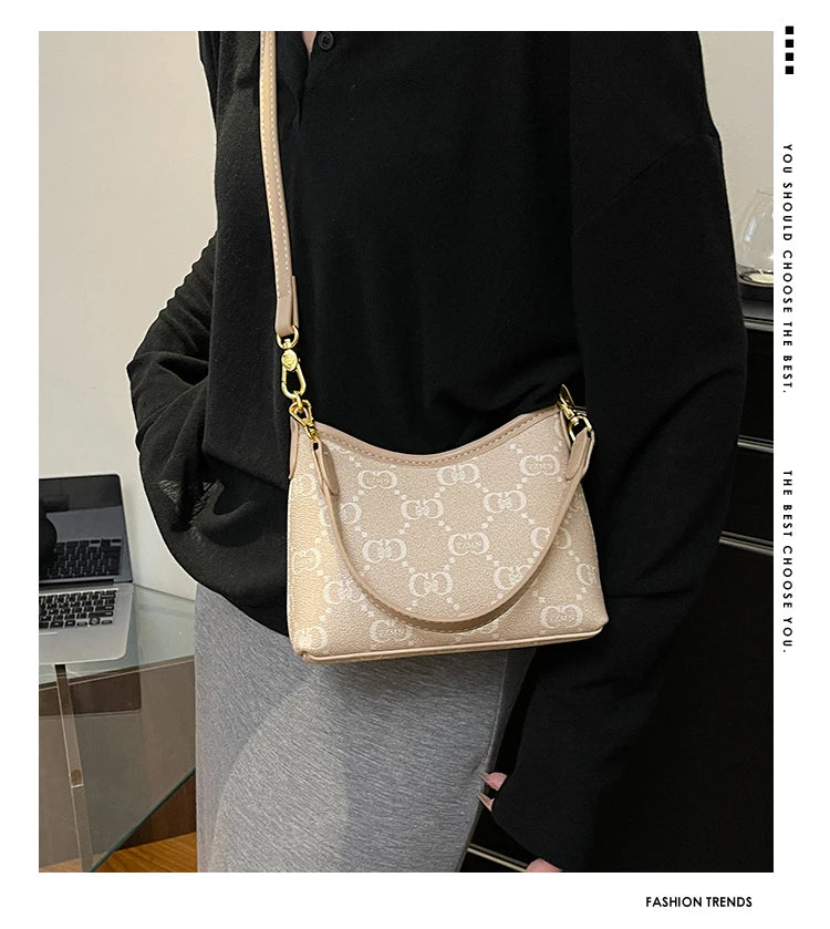 Elegant Women's Tote Bags By Luxury Brand, Leather Messenger Bag For Classic Style, Famous Designer Handbag