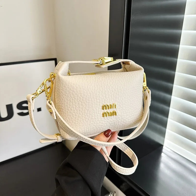 Elegant Minimalist Leather Shopper Bag For Women Featuring Large Capacity And Trendy Casual Crossbody